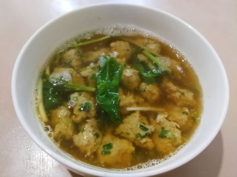 生菜肉丸汤的家常做法 生菜肉丸汤怎么做好吃